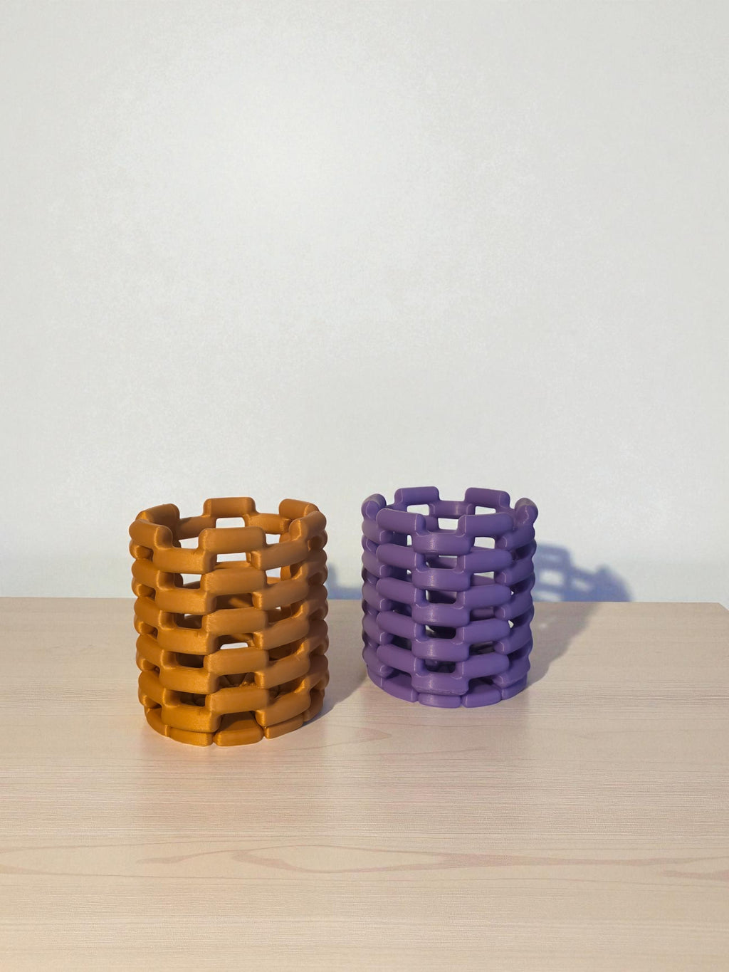 Lattice pattern pencil holder